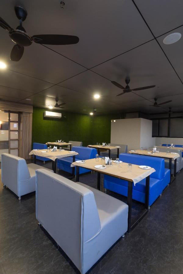 Hotel Green City Gandhinagar Eksteriør billede