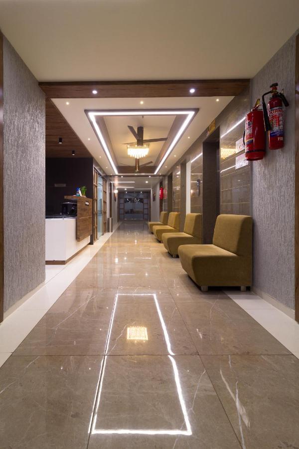 Hotel Green City Gandhinagar Eksteriør billede